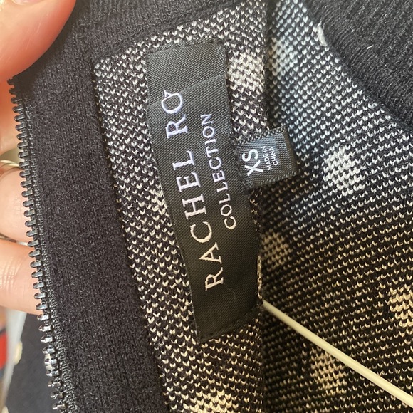 Polka dot sweater dress - Picture 4 of 5